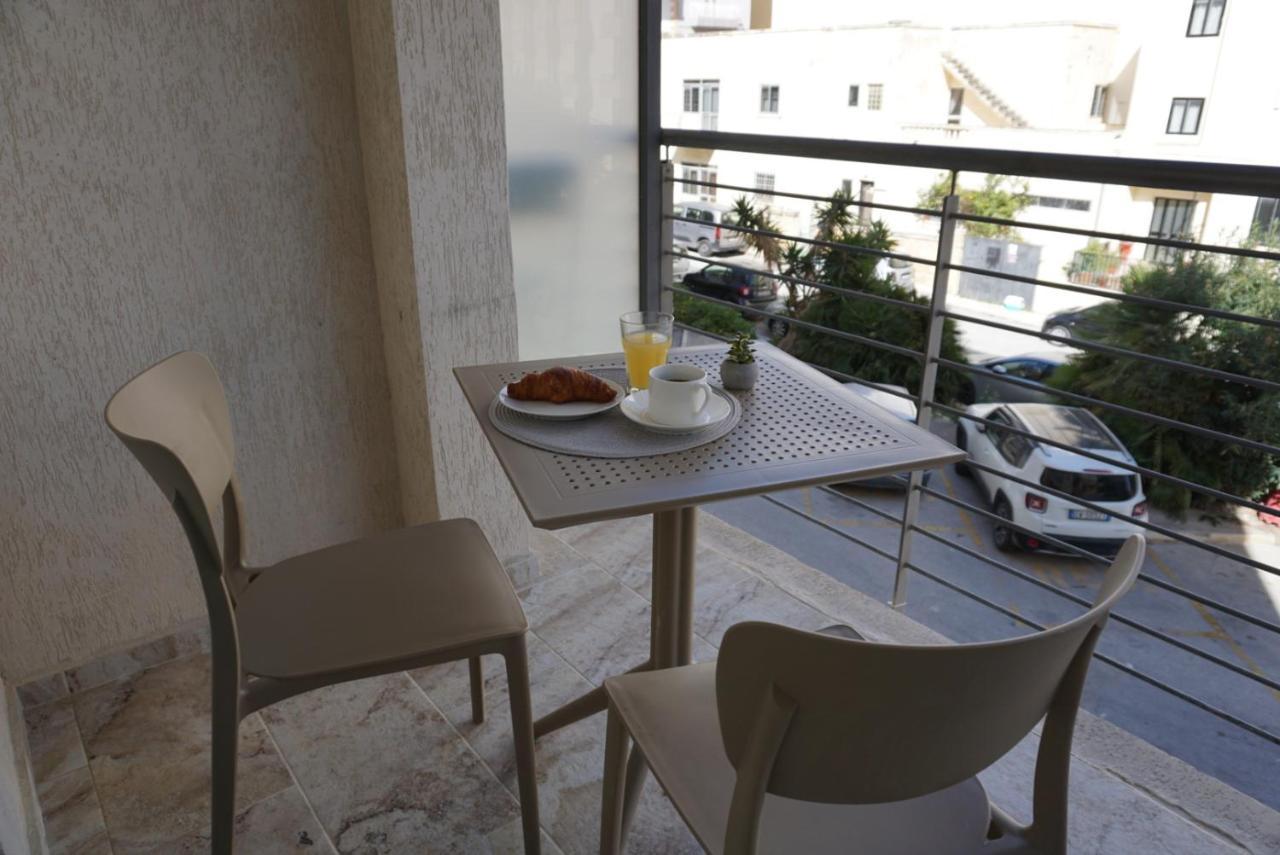 Korzo Suites Paceville San Julián Exterior foto